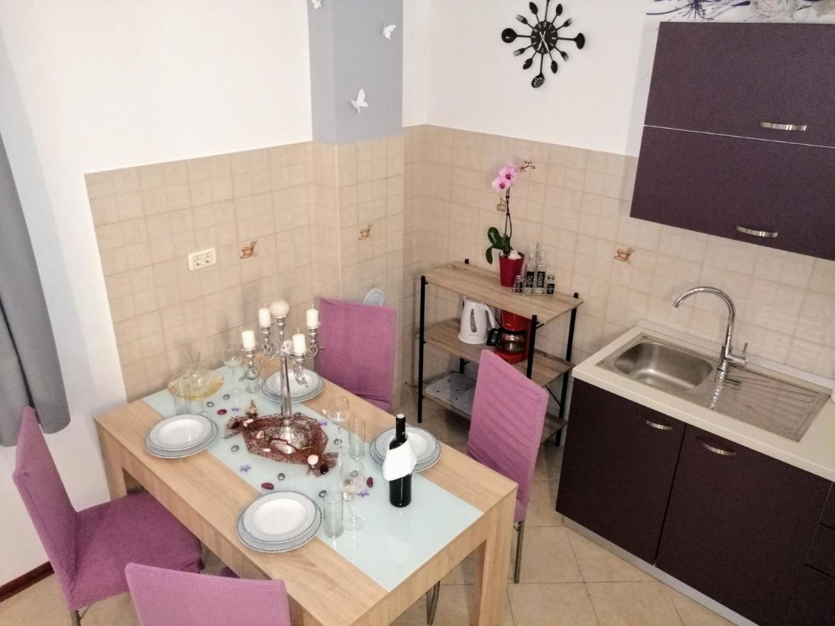 T&D Apartmani พูลา ภายนอก รูปภาพ