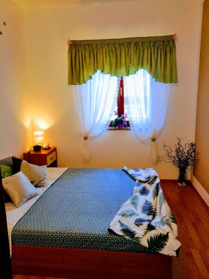 T&D Apartmani พูลา ภายนอก รูปภาพ